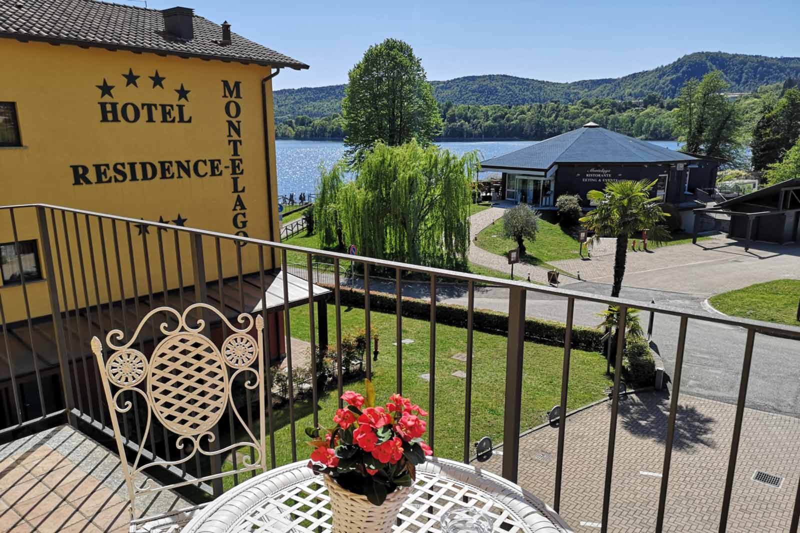 Customer profile user interface